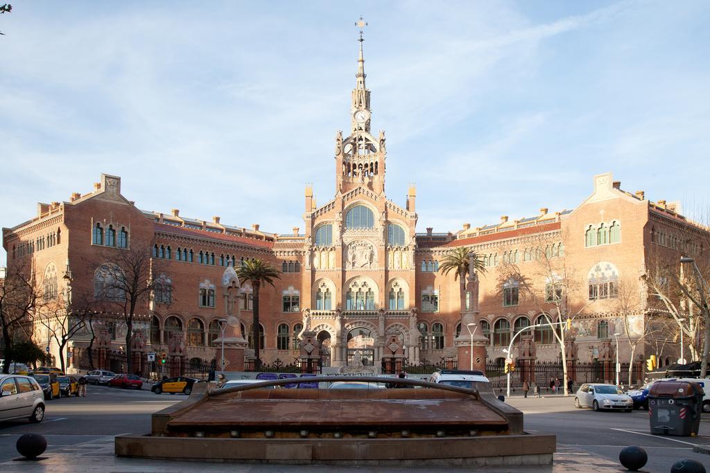 Barcelona Me Enamora Apartment Bagian luar foto